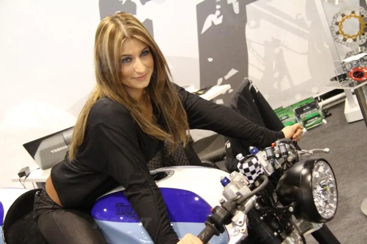 Le girls del Motor Bike Expo di Verona (17)