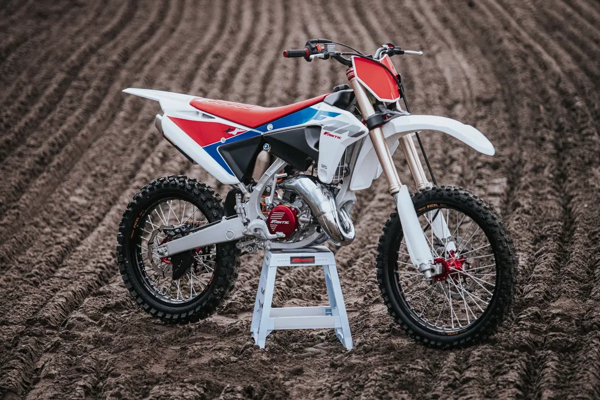 Fantic Motor Racing: ecco la 125 del 2020 in azione!