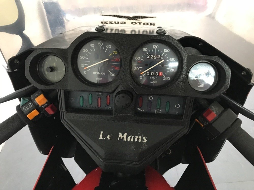 Moto Guzzi Le Mans 850 (2)