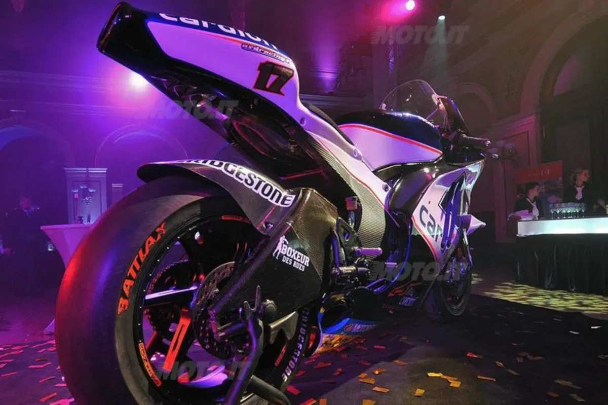 Ducati GP12: 250 cavalli lanciati a 360 km/h (5)