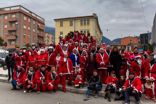 Tornano i Babbi Natale del MC Massa (8)