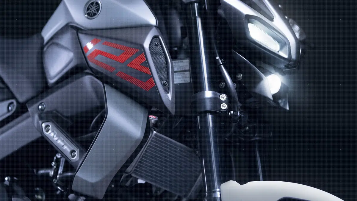 Yamaha MT-125 2020: look e grinta della MT-09 a portata di patente A1 (3)