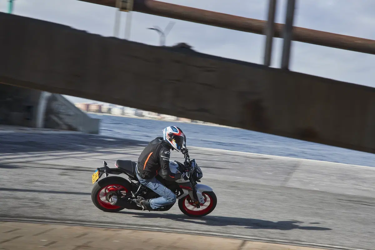 Yamaha MT-125 2020: look e grinta della MT-09 a portata di patente A1