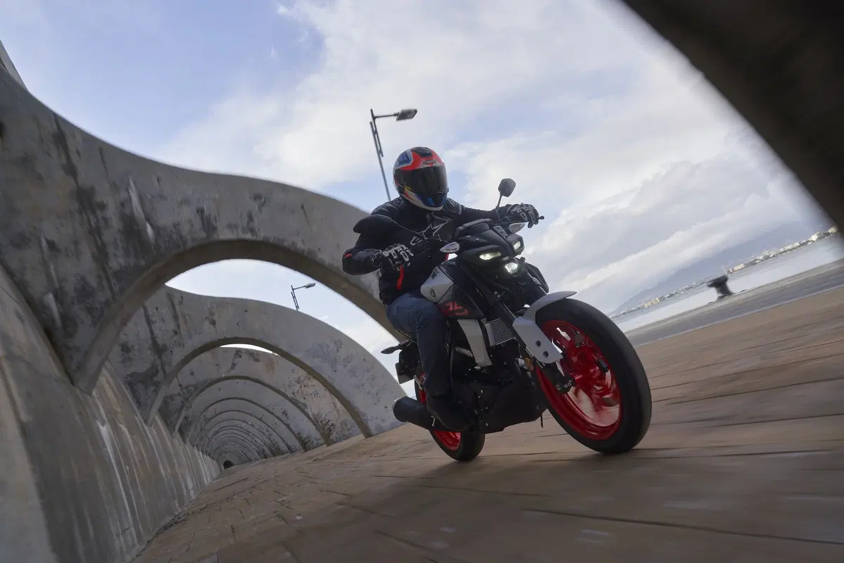 Yamaha MT-125 2020: look e grinta della MT-09 a portata di patente A1 (6)