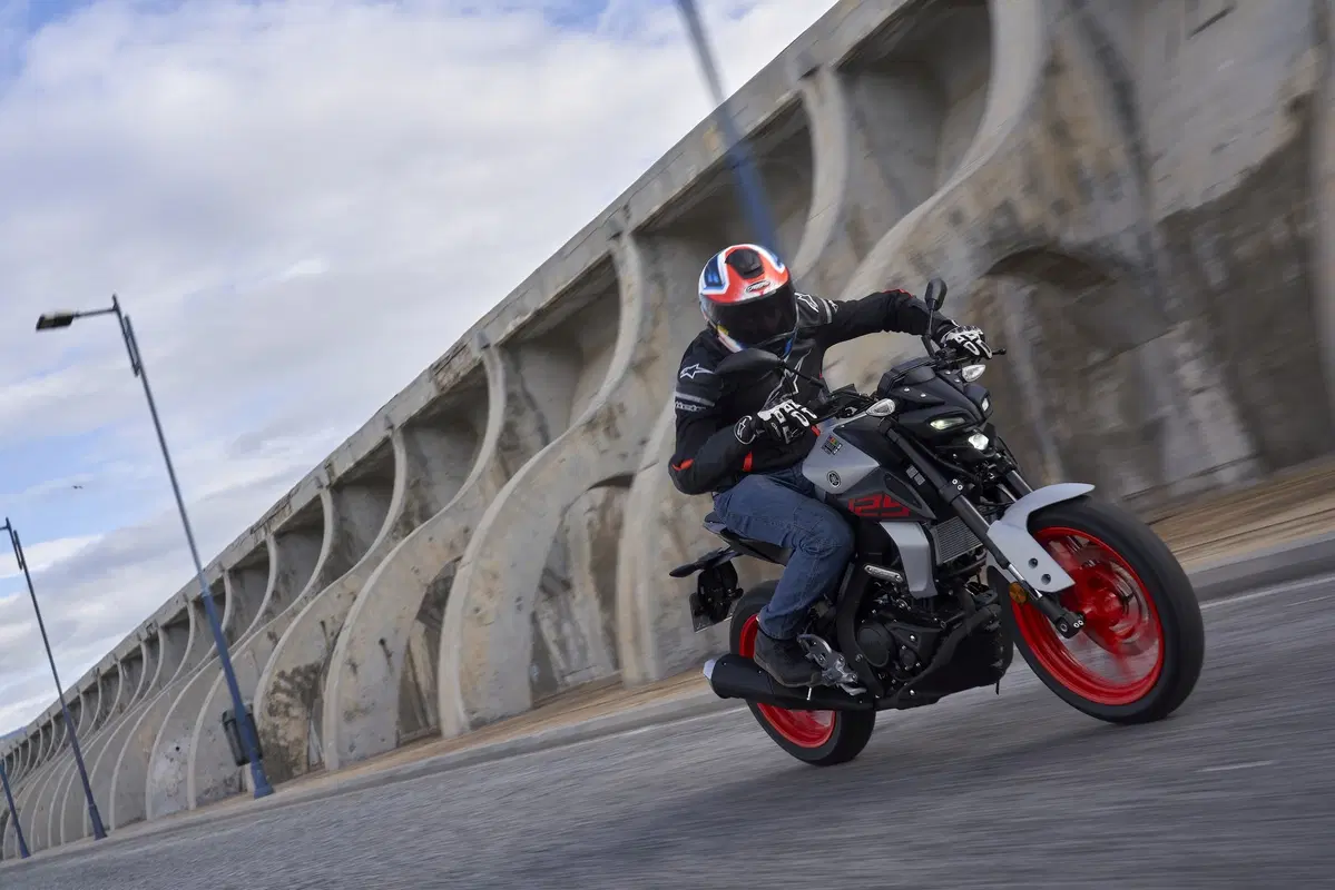 Yamaha MT-125 2020: look e grinta della MT-09 a portata di patente A1 (13)