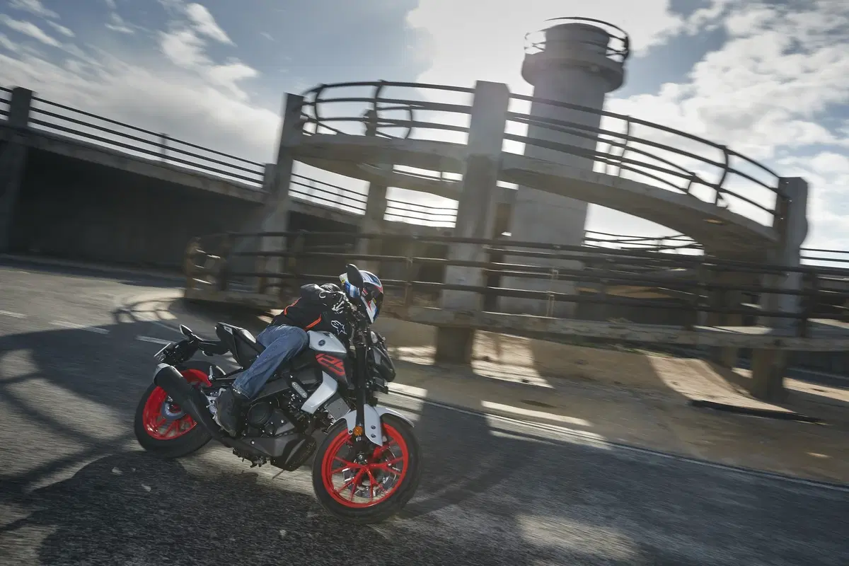 Yamaha MT-125 2020: look e grinta della MT-09 a portata di patente A1 (29)