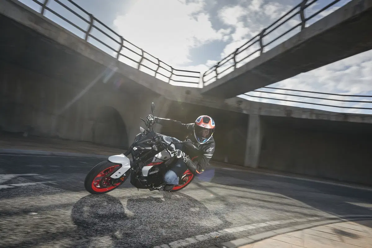 Yamaha MT-125 2020: look e grinta della MT-09 a portata di patente A1 (4)