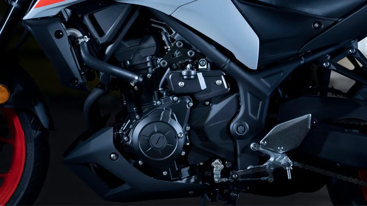 Yamaha MT-03 2020: la fun-bike diventa più facile e divertente (12)