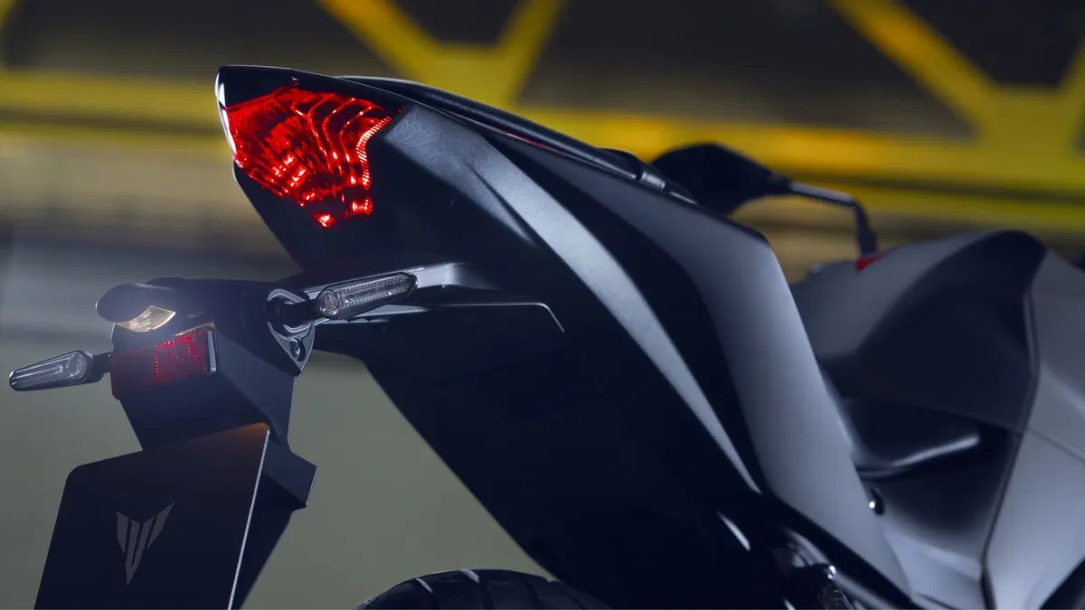 Yamaha MT-03 2020: la fun-bike diventa più facile e divertente (7)