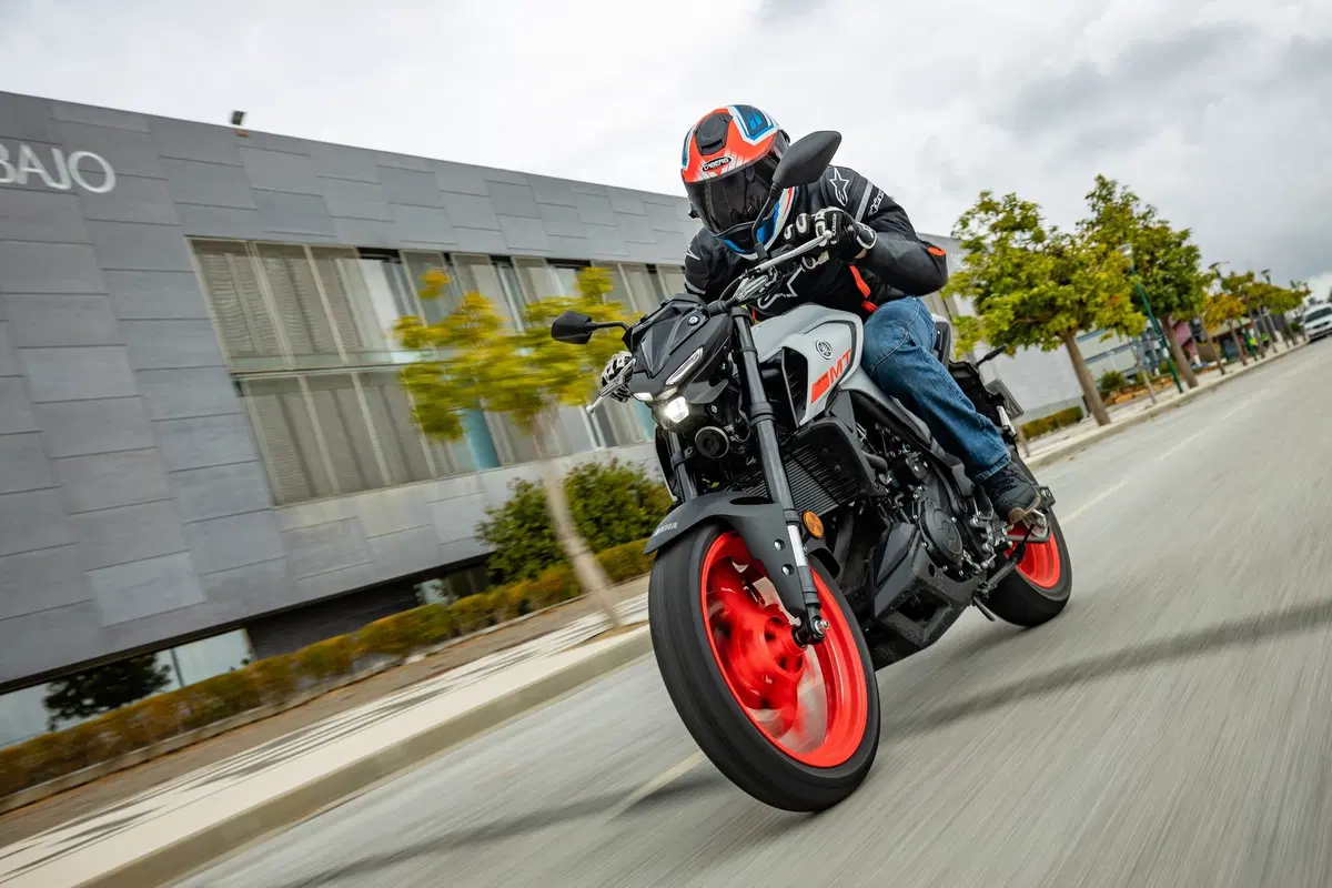 Yamaha MT-03 2020: la fun-bike diventa più facile e divertente