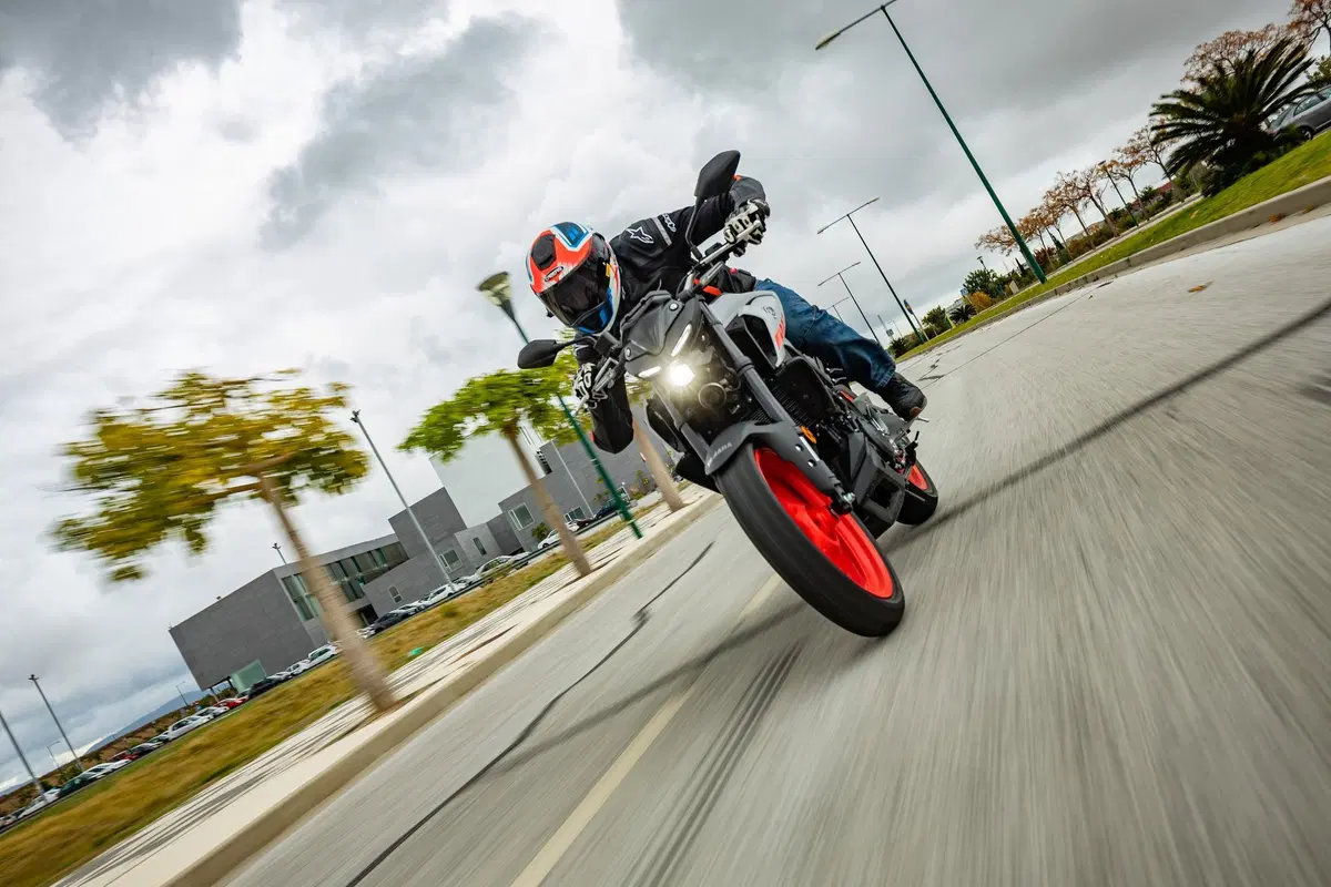 Yamaha MT-03 2020: la fun-bike diventa più facile e divertente (23)