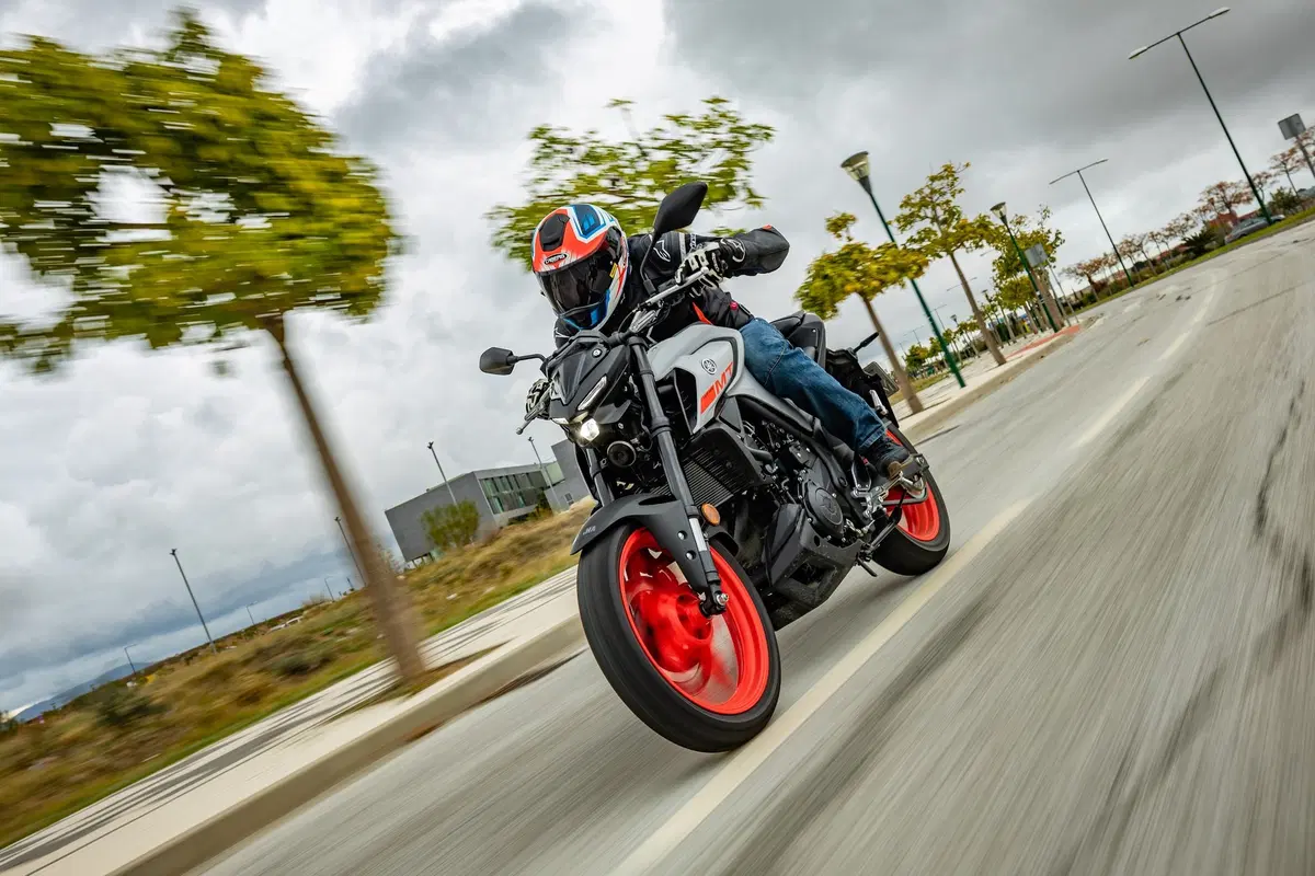 Yamaha MT-03 2020: la fun-bike diventa più facile e divertente (6)