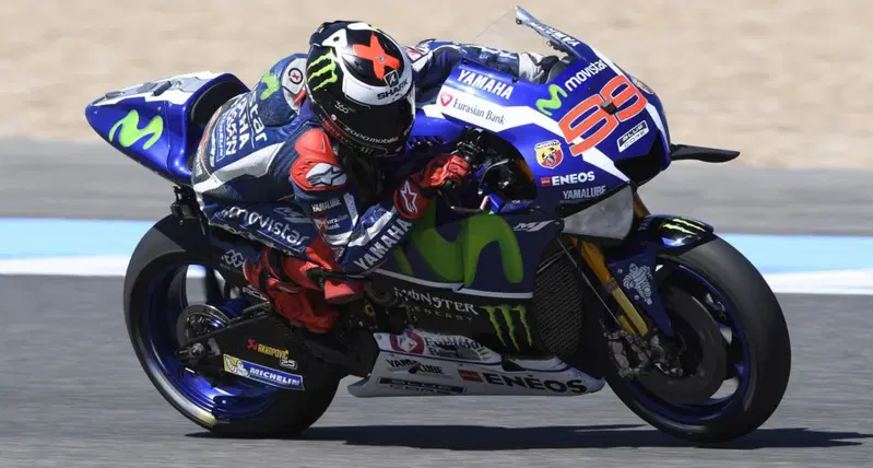 Lorenzo nei test di Jerez con la Yamaha dotata di appendici aerodinamiche