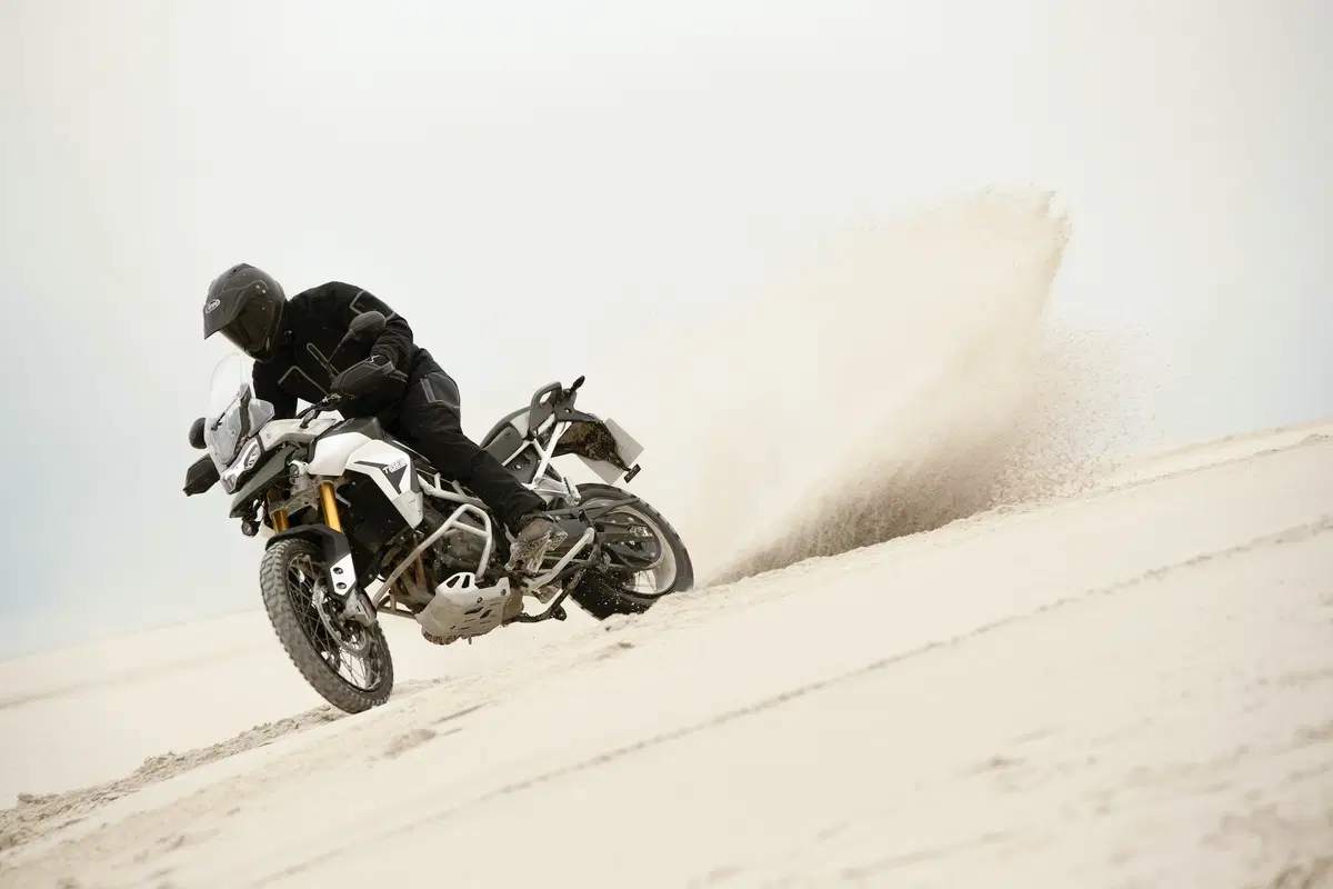 Nuova Triumph Tiger 900 2020 (2)