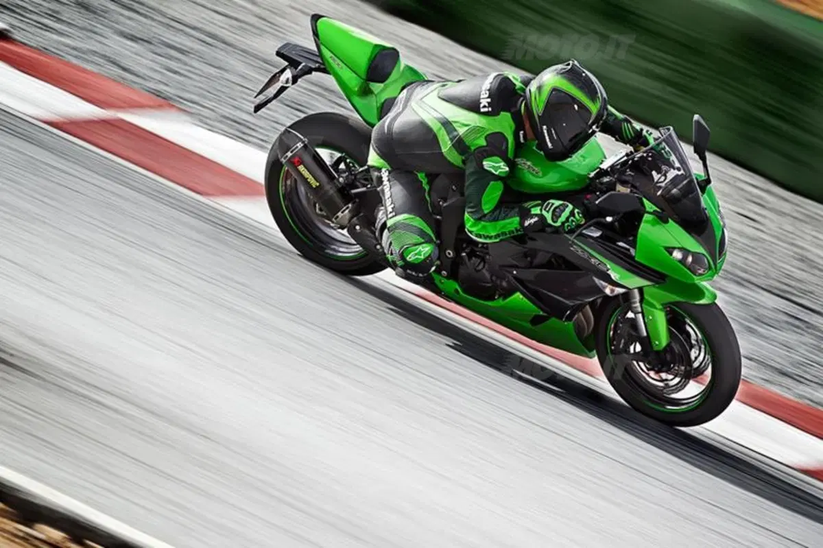 Kawasaki presenta le Special del 2012 (2)