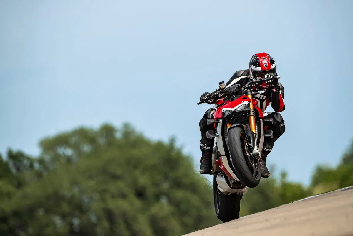 Ducati Streetfighter V4: foto, video, dati e prezzi (3)