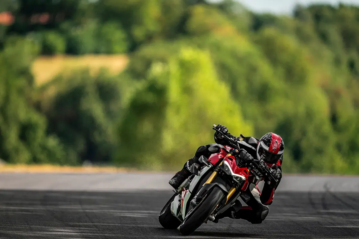 Ducati Streetfighter V4: foto, video, dati e prezzi (32)
