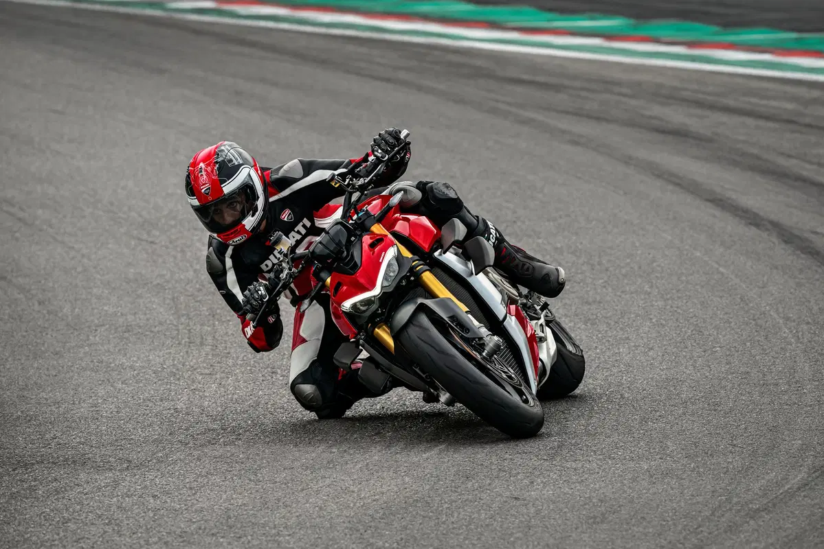 Ducati Streetfighter V4: foto, video, dati e prezzi (44)