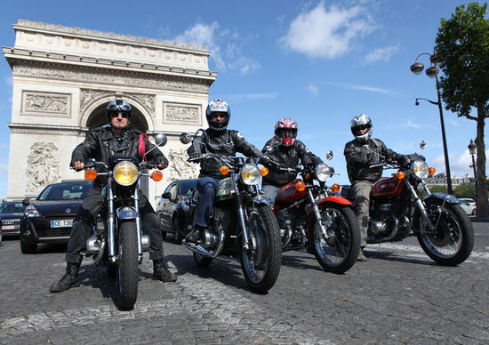 Parigi: pattuglie antirumore contro le moto