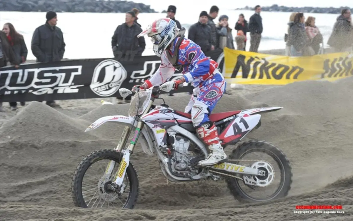 Supermarecross. Vincono: Smith (MX1), Mancuso (MX2) e Fabbri (125)  (8)