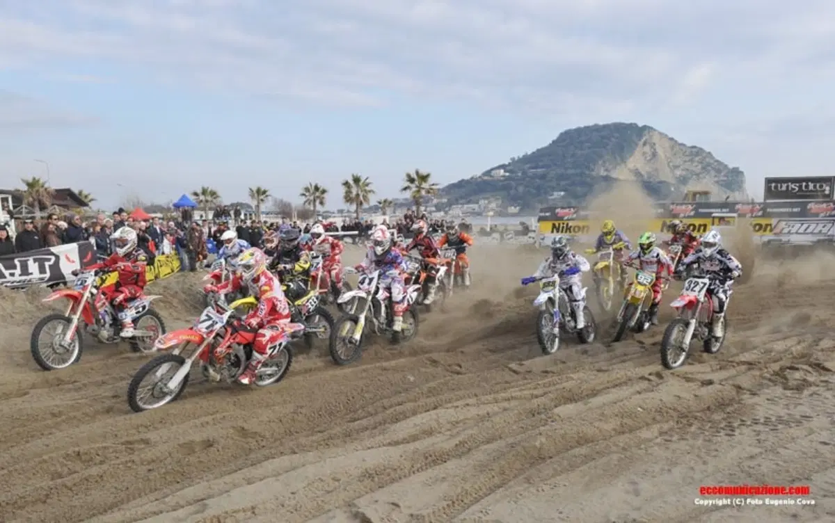 Supermarecross. Vincono: Smith (MX1), Mancuso (MX2) e Fabbri (125)  (9)