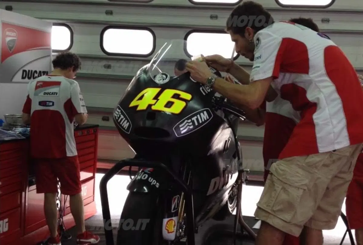 La nuova Ducati GP12 di Valentino Rossi (4)