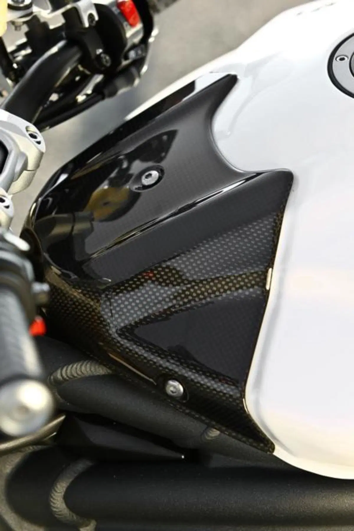 Triumph Speed Triple 1050 R  (58)