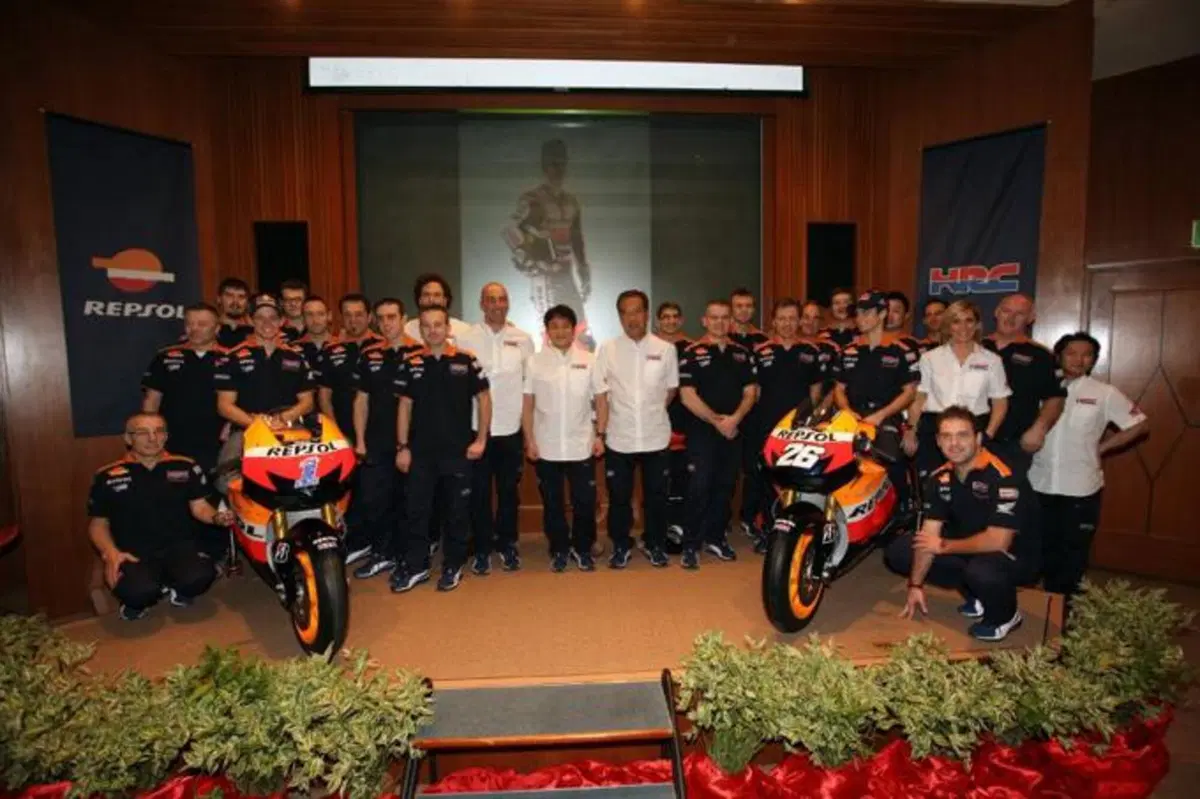 MotoGP. Le prime foto della Honda RC213V di Stoner e Pedrosa (10)