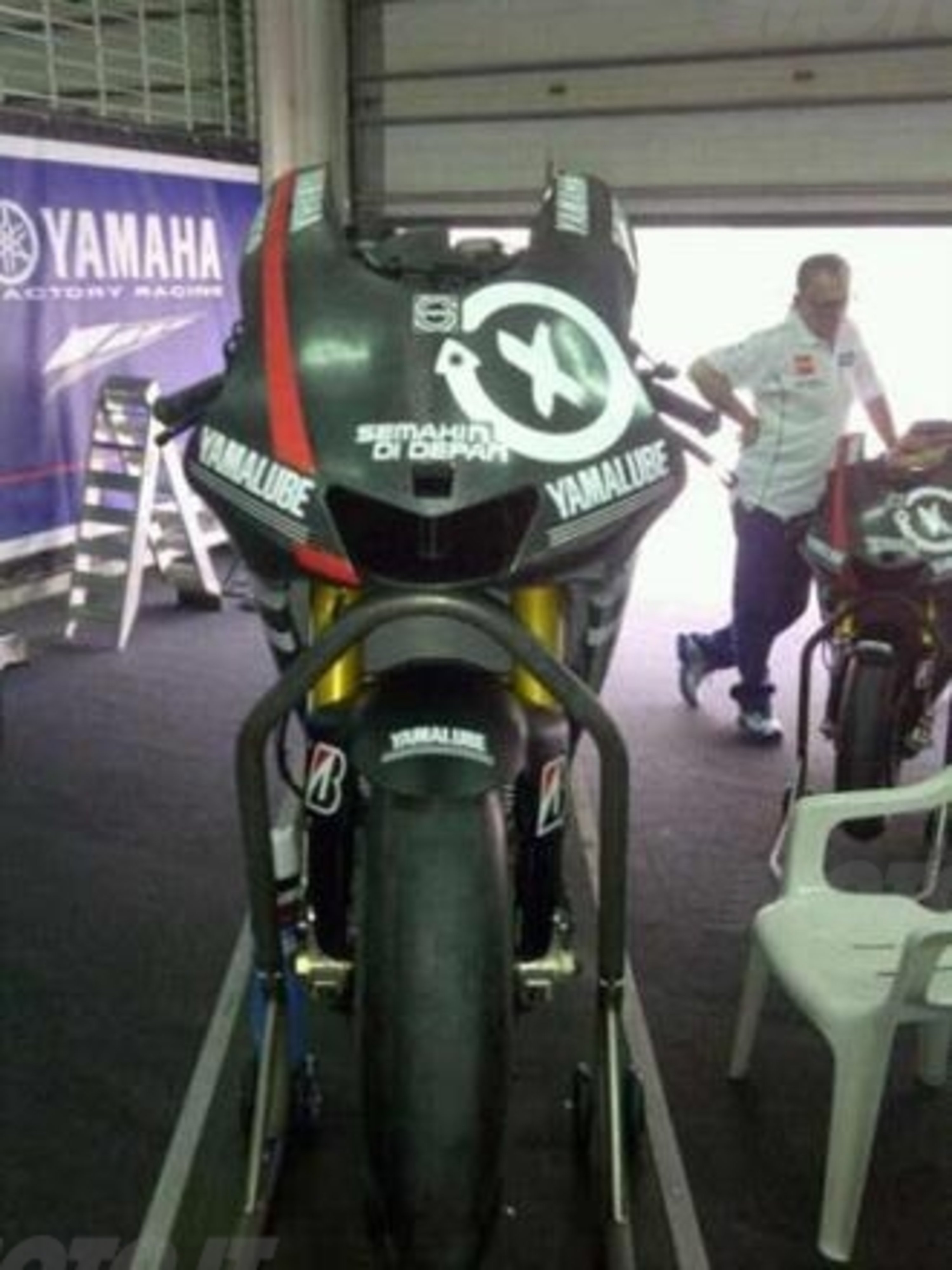 La Yamaha M1 2012 di Jorge Lorenzo