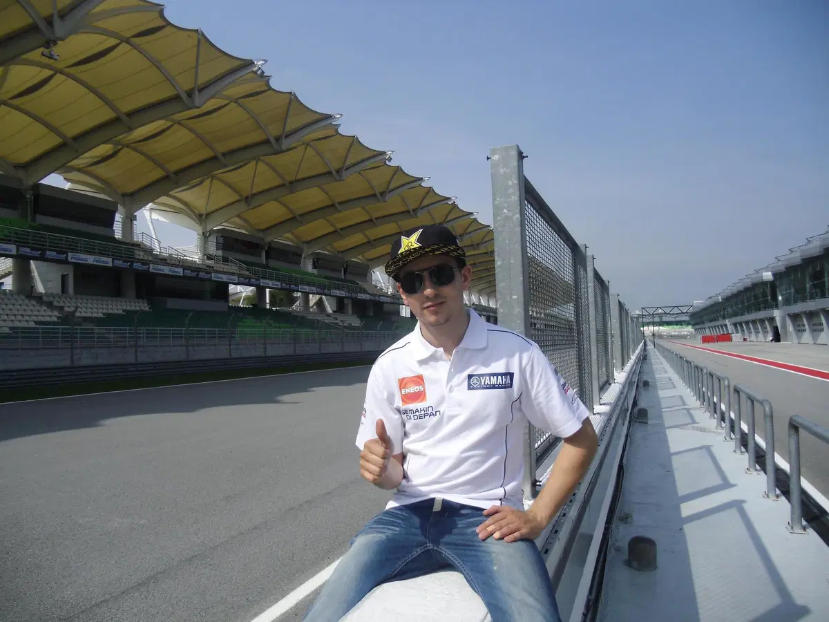 La Yamaha M1 2012 di Jorge Lorenzo