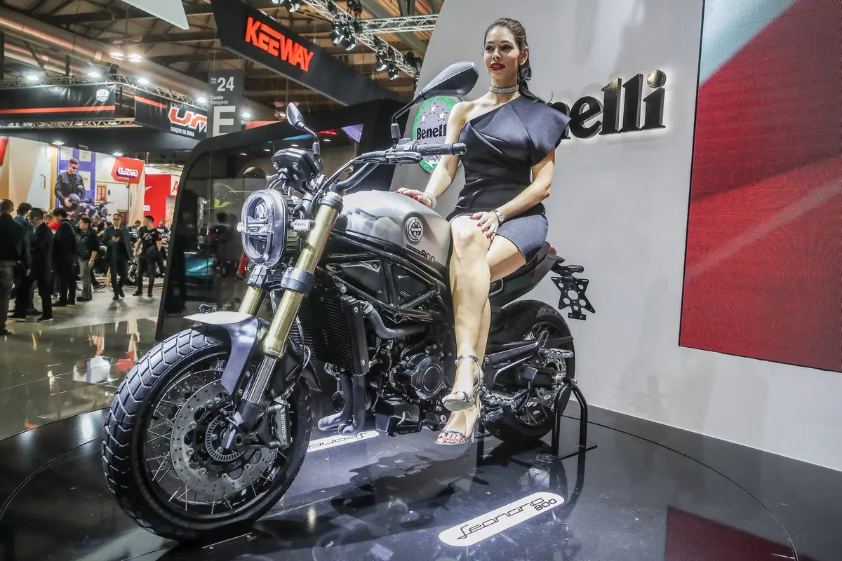 Benelli Leoncino 800 e 800 Trail a EICMA 2019: video, foto e dati (21)