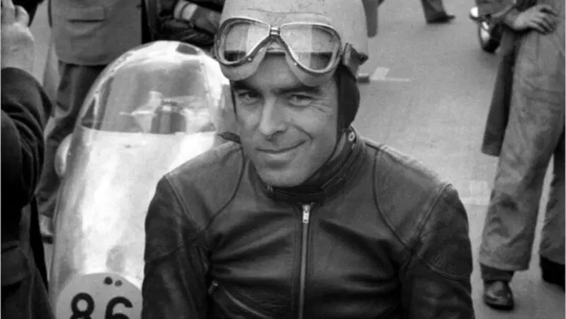 Ken Kavanagh, l'australiano di Bergamo e la Guzzi 8 cilindri