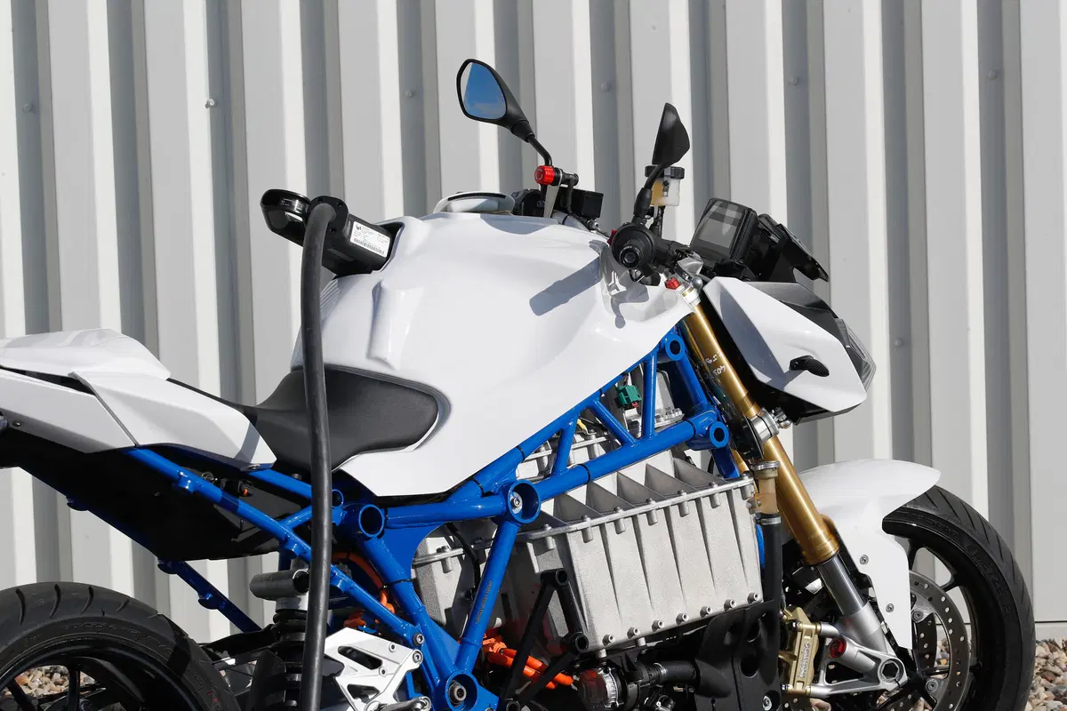 E-Power-Roadster Prototype, la moto elettrica di BMW 