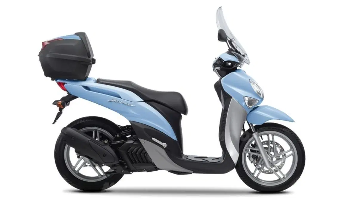 Yamaha Xenter: dopo il 150 arriva anche il 125 a 2.890 Euro (2)
