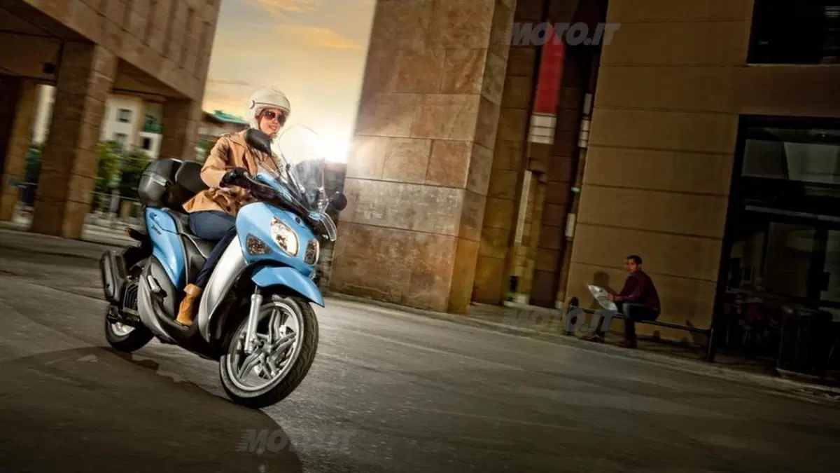 Yamaha Xenter: dopo il 150 arriva anche il 125 a 2.890 Euro (3)