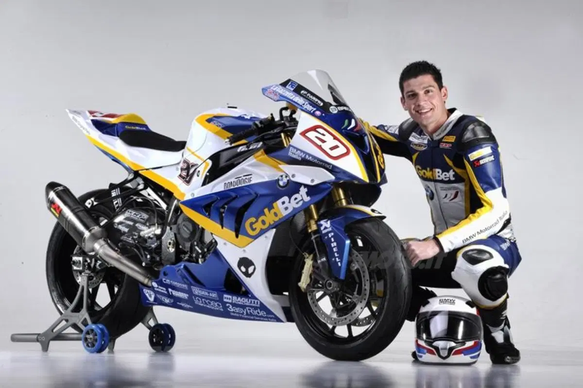 SBK. Il team BMW Italia punta in alto con Fabrizio e Badovini (3)