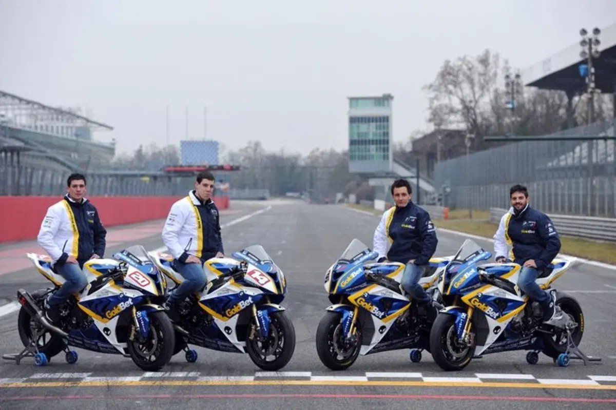 SBK. Il team BMW Italia punta in alto con Fabrizio e Badovini (6)
