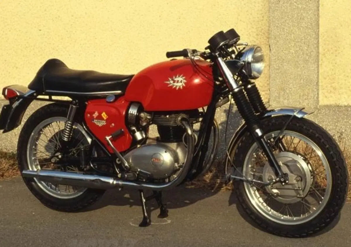 Massimo Clarke: "BSA, ricordo di una grande Casa"