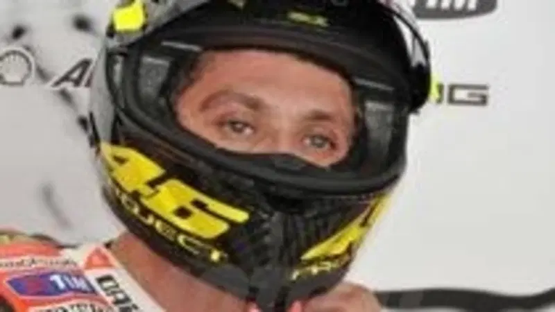 Test Sepang. Rossi: "Abbiamo risolto la met&agrave; dei problemi"