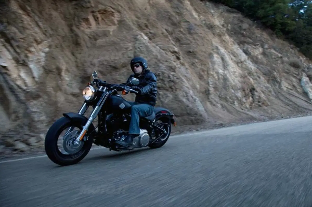 Seventy-Two e Softail Slim. Due nuovi modelli per Harley-Davidson (22)
