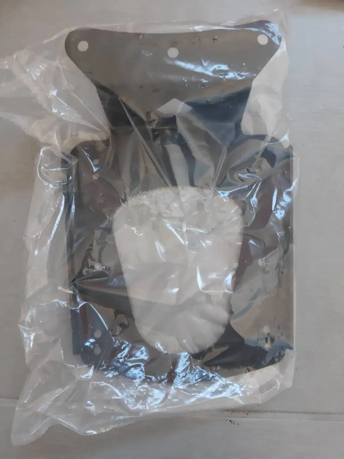 Porta valigia bauletto Givi per T Max 500 2008 (5)