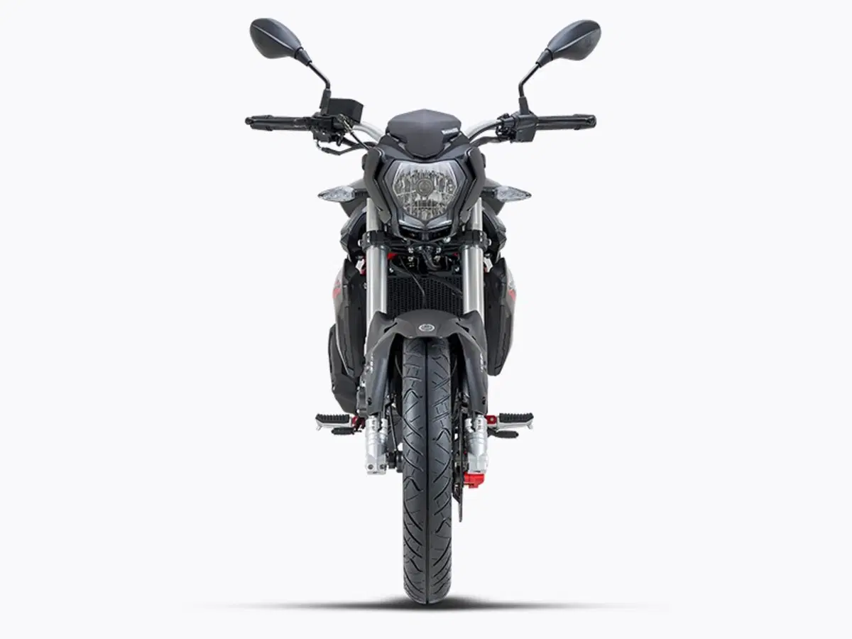 Benelli BN 125: il TEST della “ottavo di litro” più venduta in Italia (6)