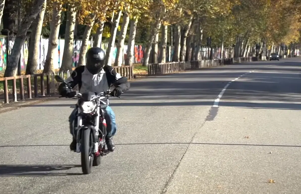 Benelli BN 125: il TEST della “ottavo di litro” più venduta in Italia (3)