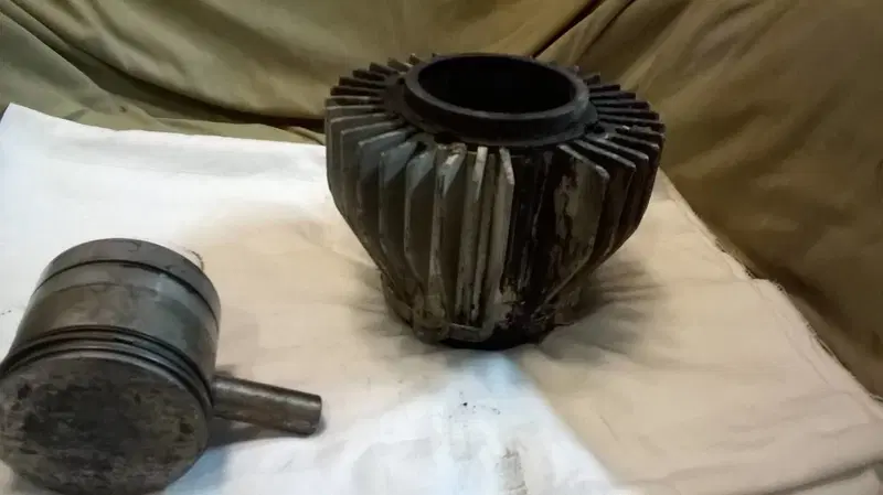 Cilindro, pistone, fasce per Moto Guzzi Ercole (3)