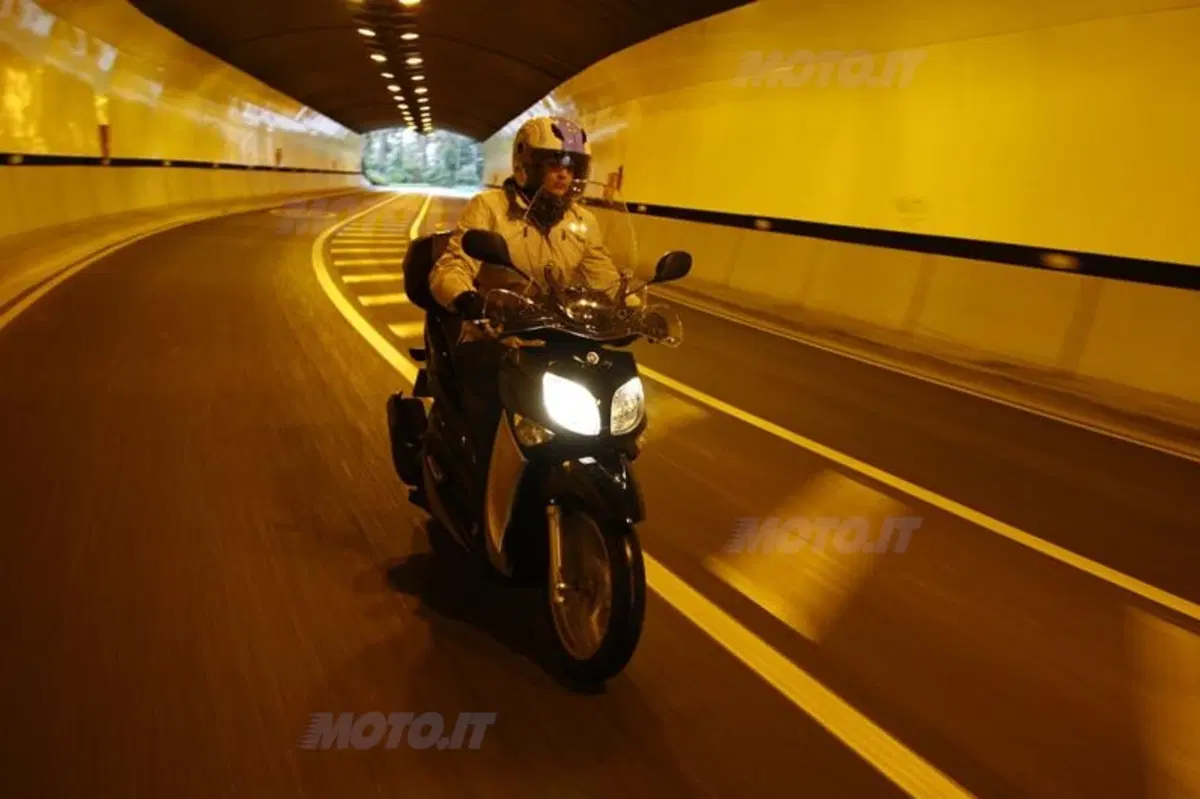 Yamaha Xenter 125  (8)
