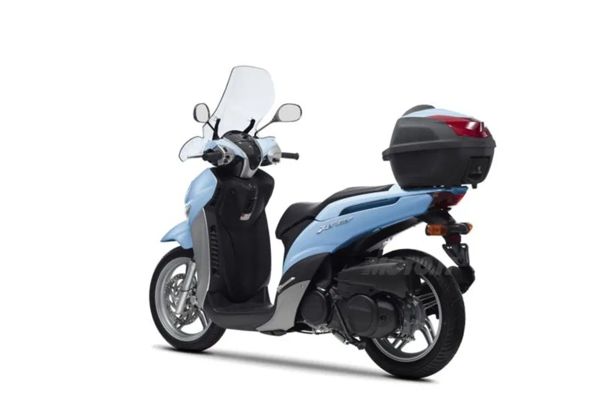 Yamaha Xenter 125  (14)