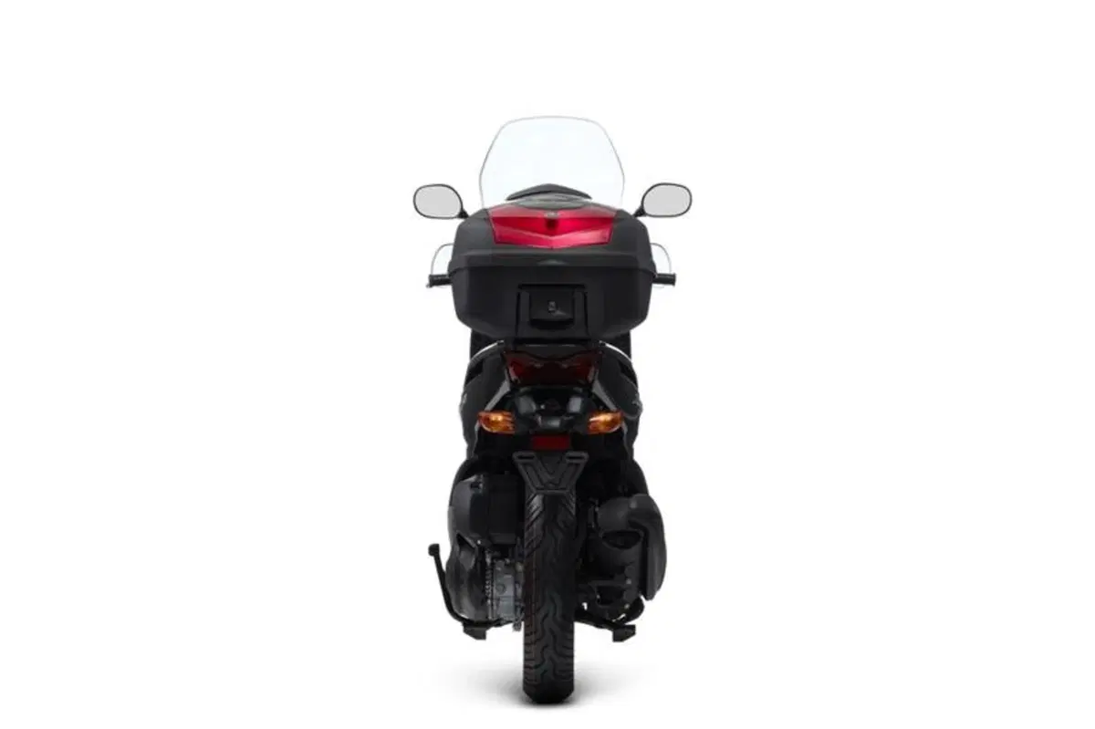 Yamaha Xenter 125  (25)