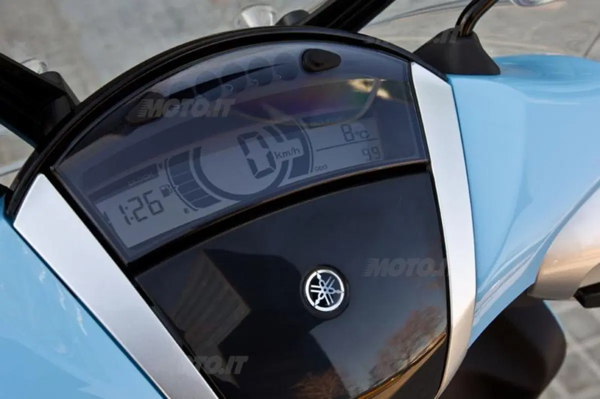 Yamaha Xenter 125  (38)
