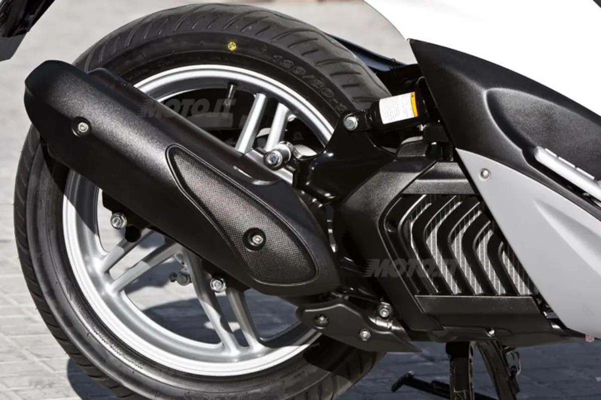 Yamaha Xenter 125  (43)