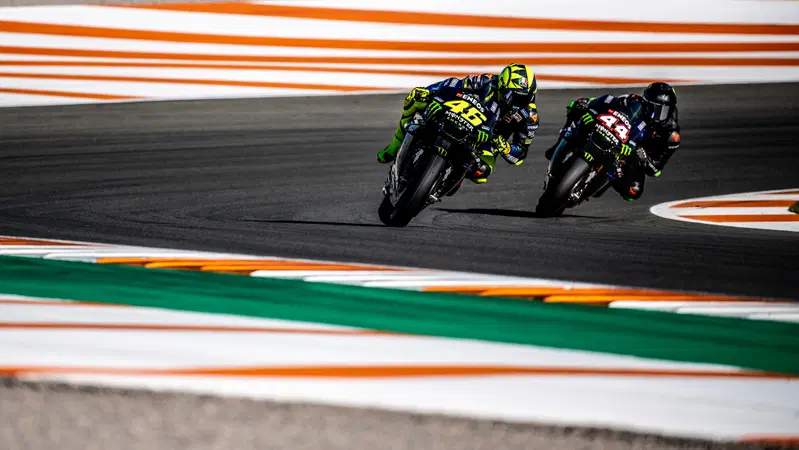Valentino Rossi e Lewis Hamilton, il video e le foto pi&ugrave; belle